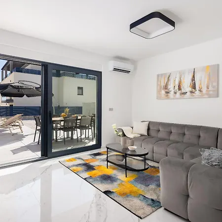 Padasi Villa Zečevo