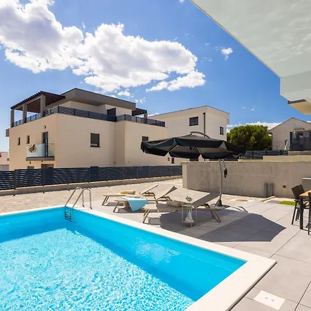 Padasi Villa Zečevo