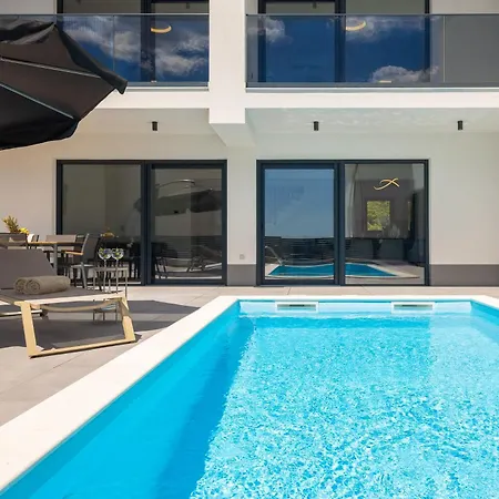 Padasi Villa Zečevo